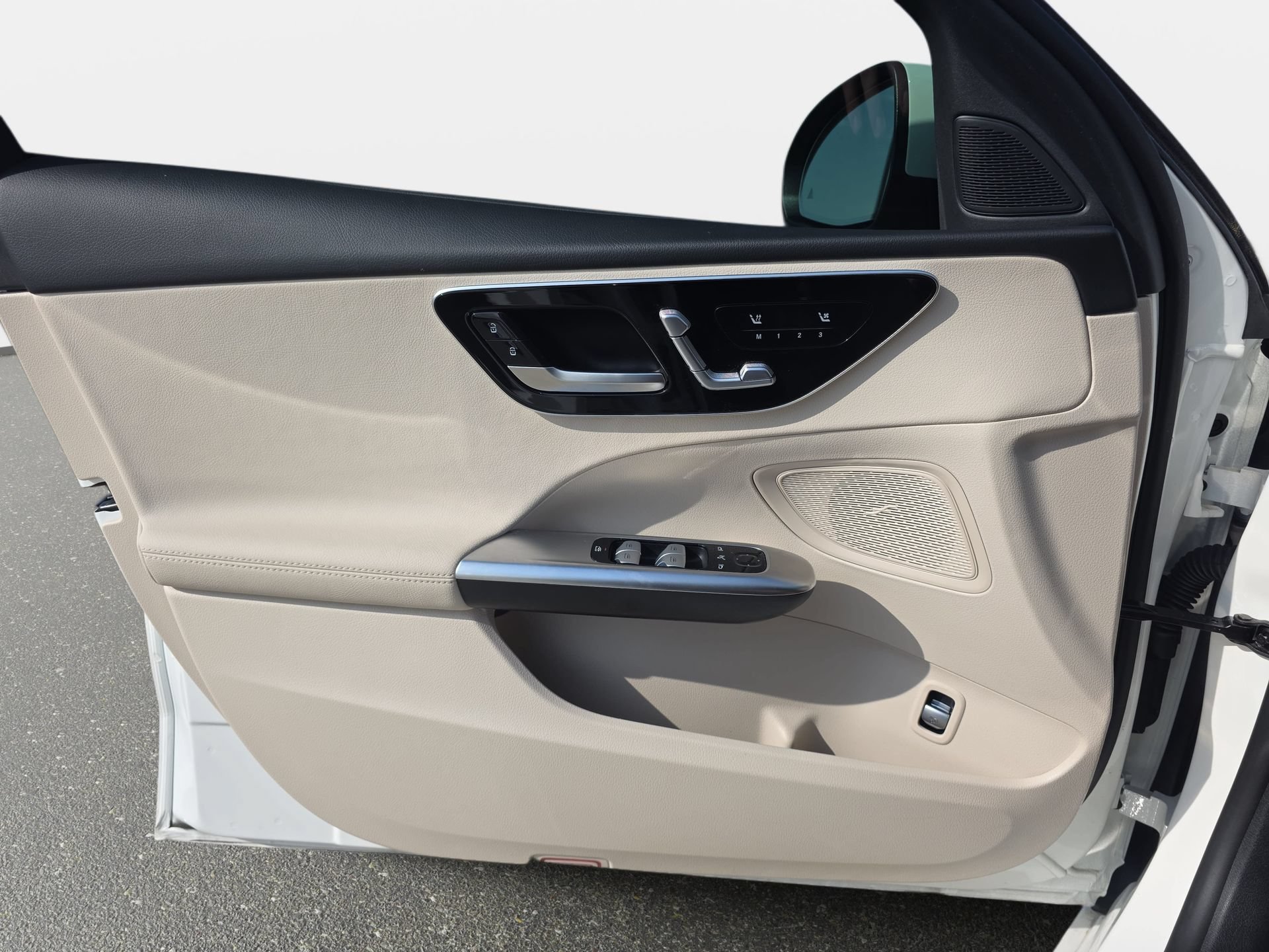 Used 2024 Mercedes-Benz C 300 Sedan image 26