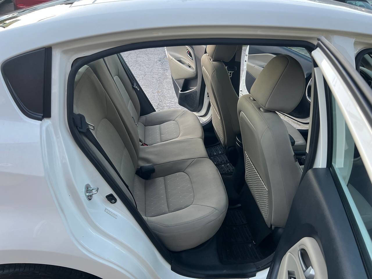 Used 2016 Kia Rio EX image 16