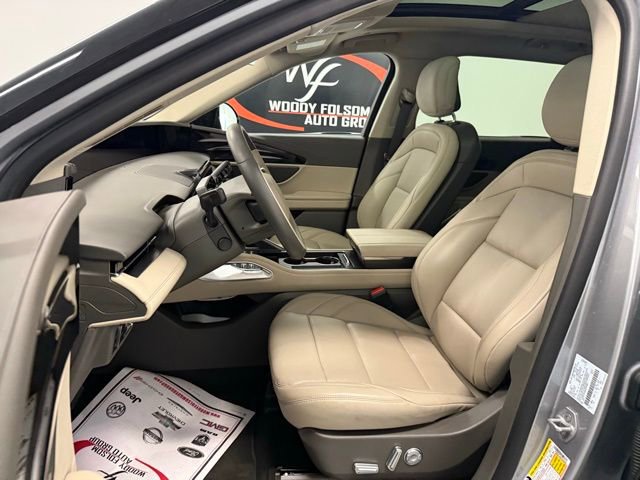 Used 2025 Lincoln Nautilus Premier w/ Equipment Group 102A image 12