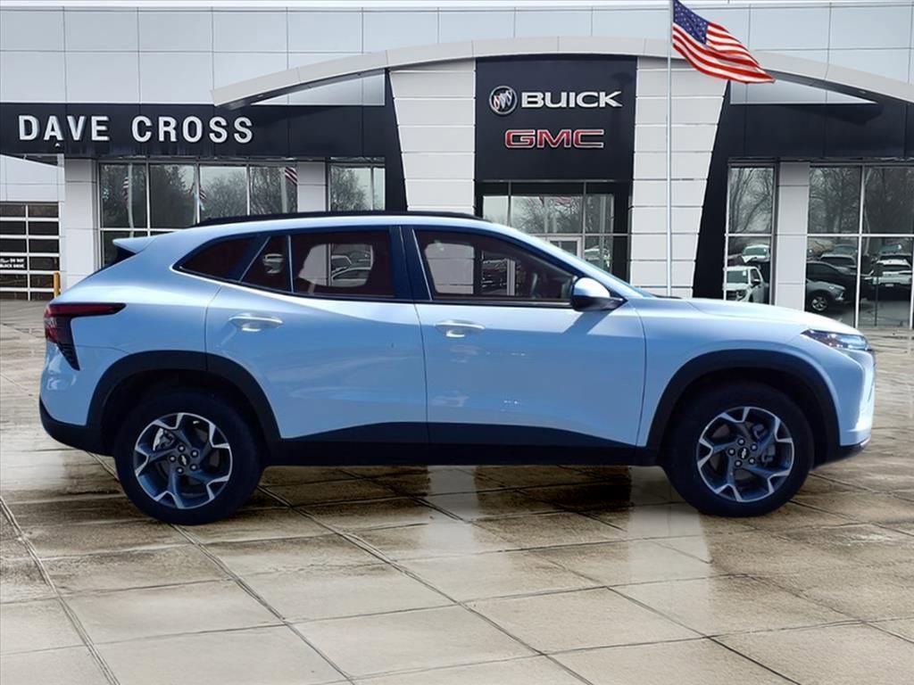 Used 2024 Chevrolet Trax LT image 4