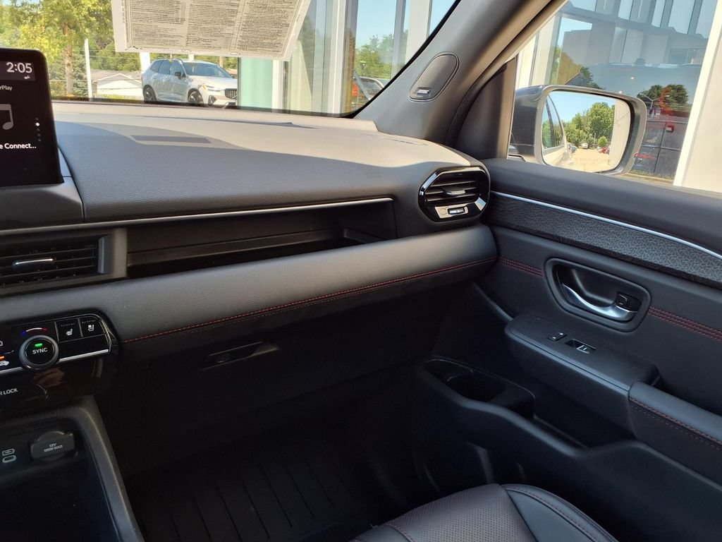 Used 2026 Honda Pilot Black Edition image 24