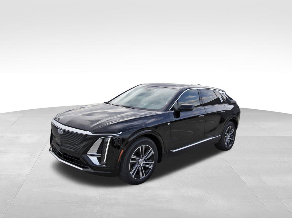New 2026 Cadillac Lyriq Luxury image 2
