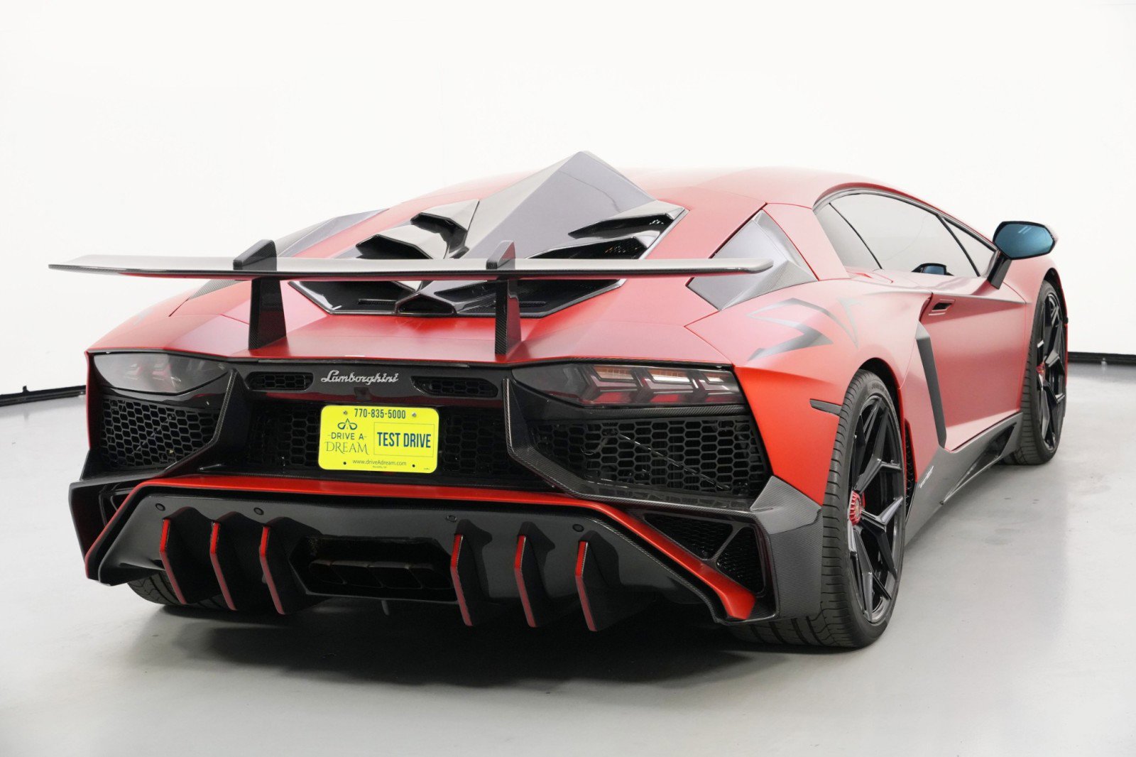 Used 2017 Lamborghini Aventador S image 51