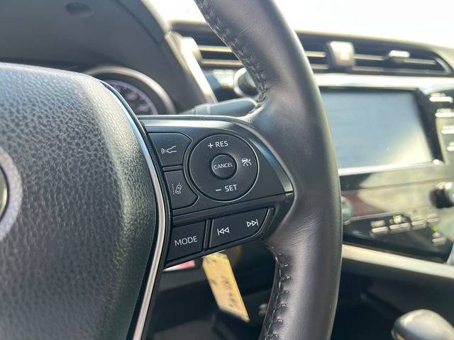Used 2018 Toyota Camry SE FWD image 16