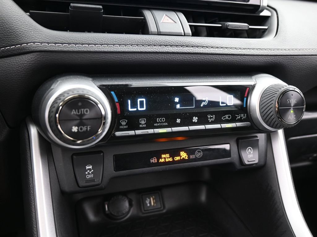Used 2023 Toyota RAV4 XLE image 24