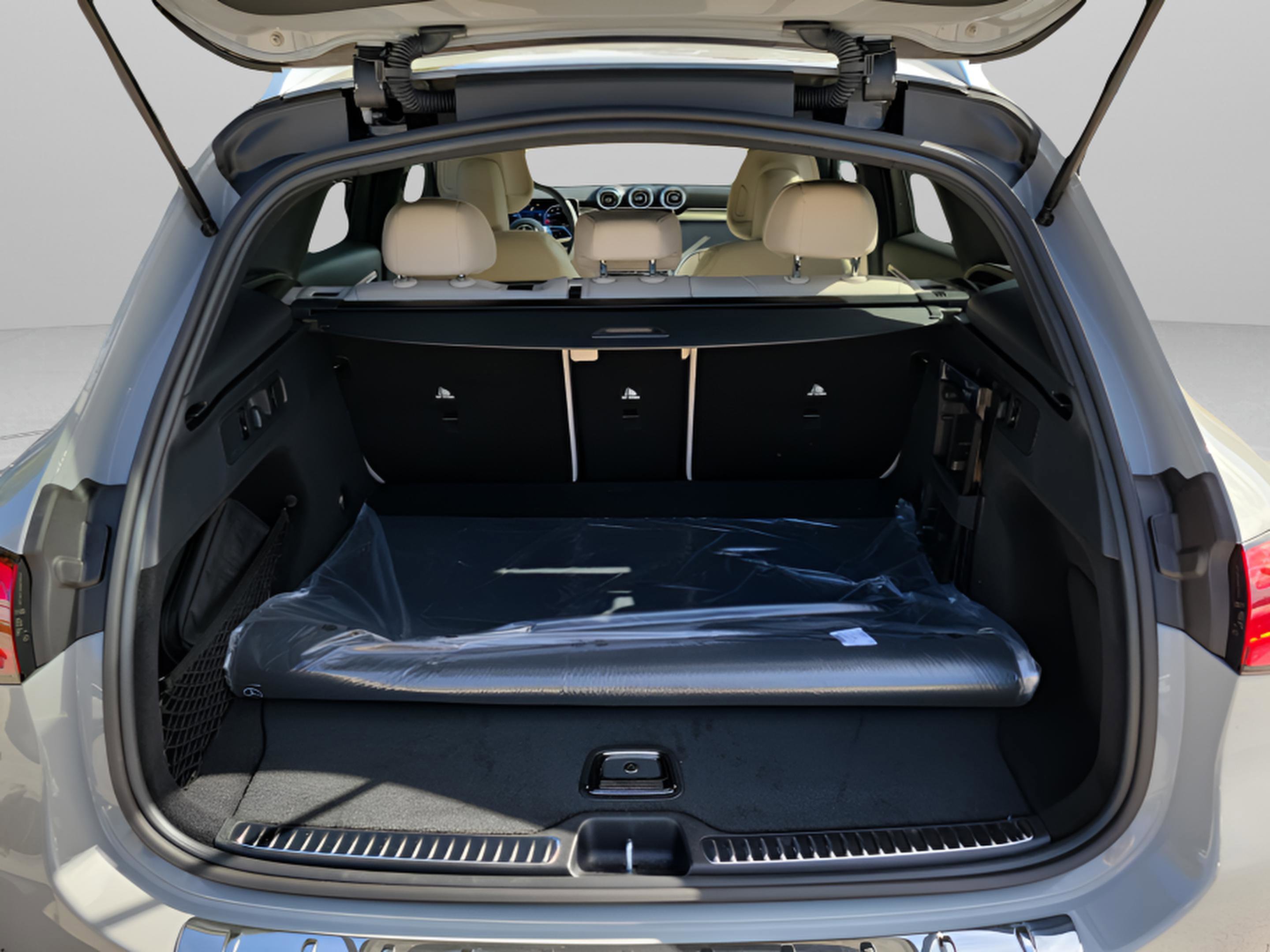 Certified 2026 Mercedes-Benz GLC 300 image 30