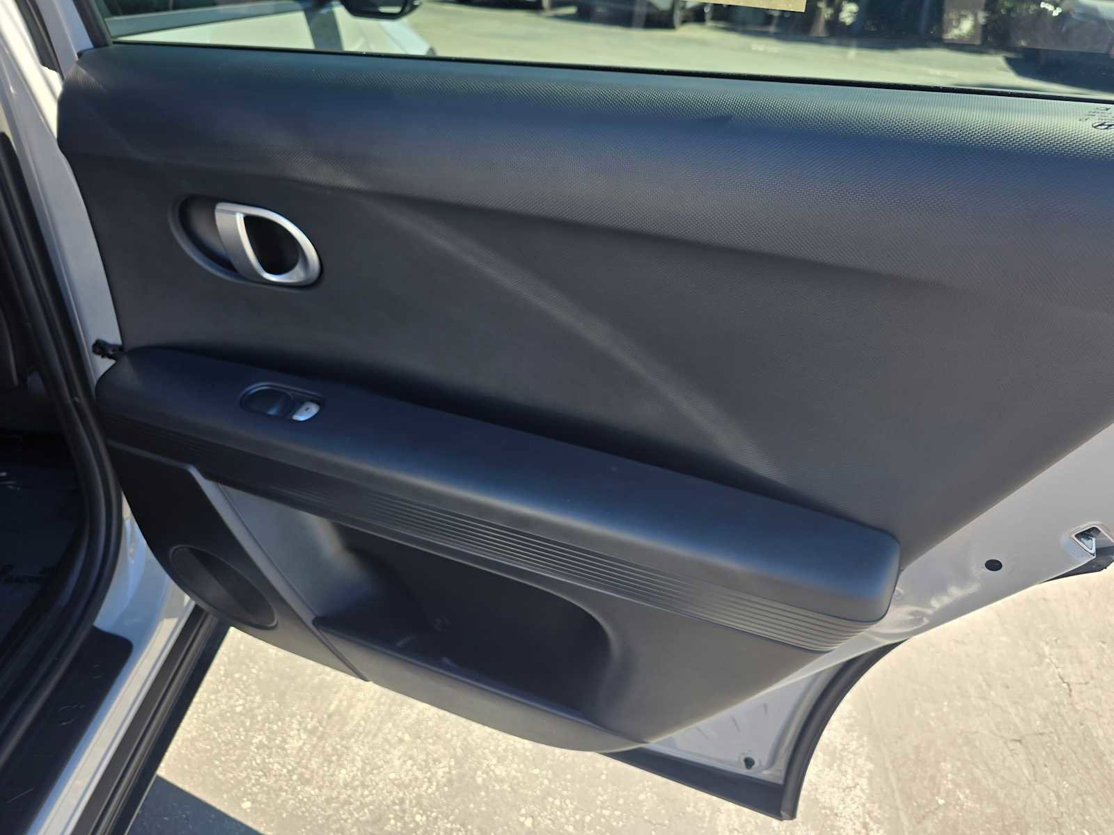 Used 2024 Hyundai Ioniq 5 SEL image 14