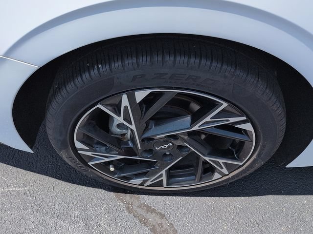 Used 2025 Kia K5 GT-Line w/ GT-Line Premium Package FWD image 9