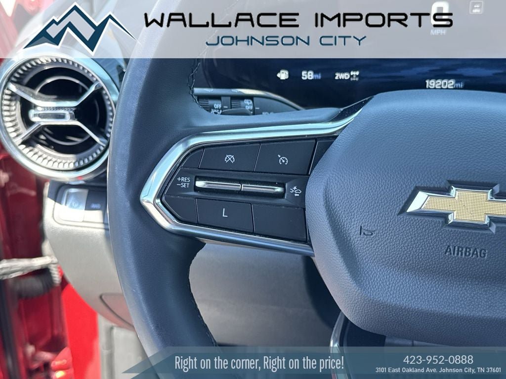 Used 2025 Chevrolet Equinox LT w/ Safety and Technology Package AWD/4WD image 28
