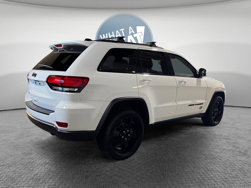Used 2021 Jeep Grand Cherokee Freedom Edition AWD/4WD image 3
