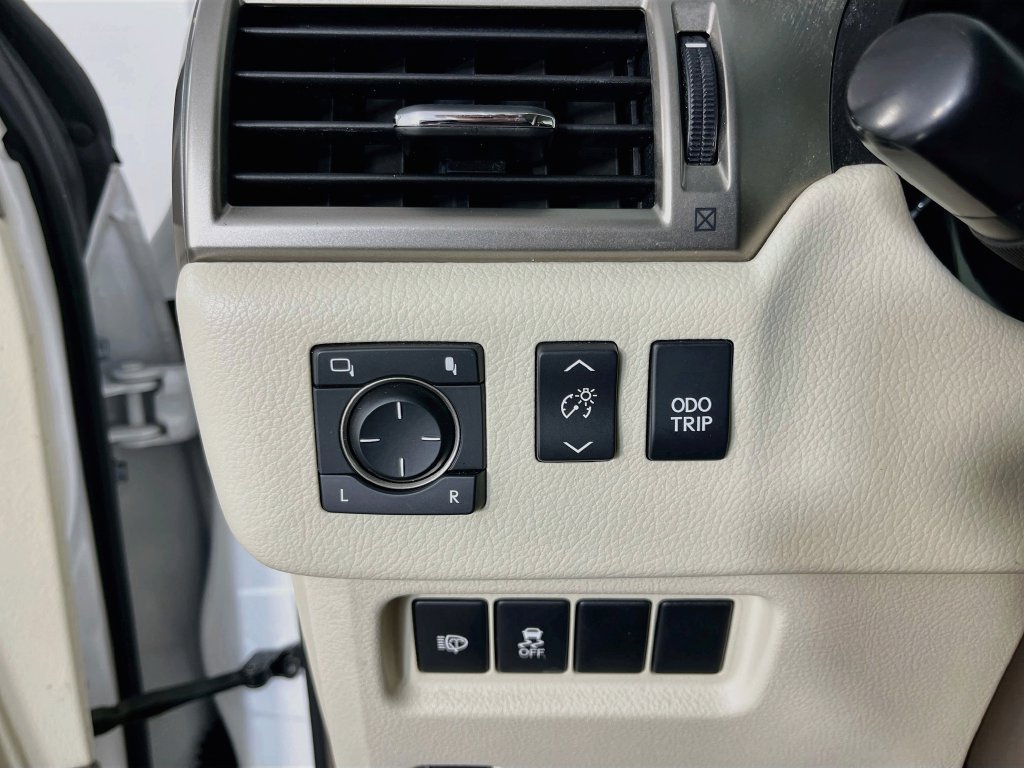 Used 2019 Lexus GX 460 Premium w/ Premium Package AWD/4WD image 11