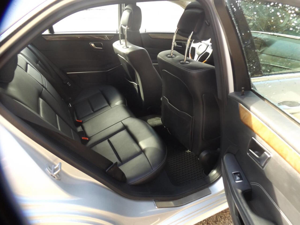 Used 2014 Mercedes-Benz E 350 Sedan image 19