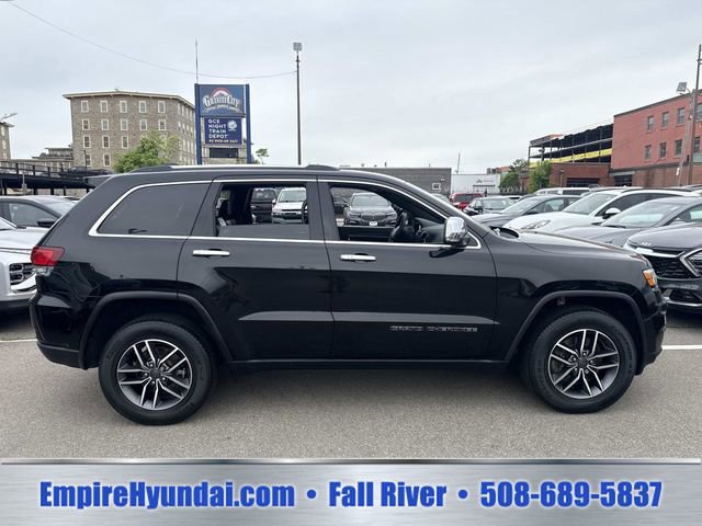 Used 2021 Jeep Grand Cherokee Limited AWD/4WD image 3