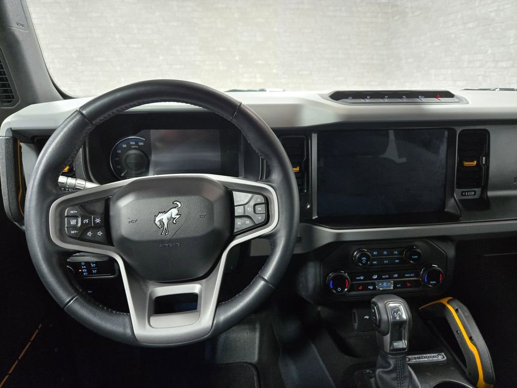 Used 2023 Ford Bronco Badlands image 17