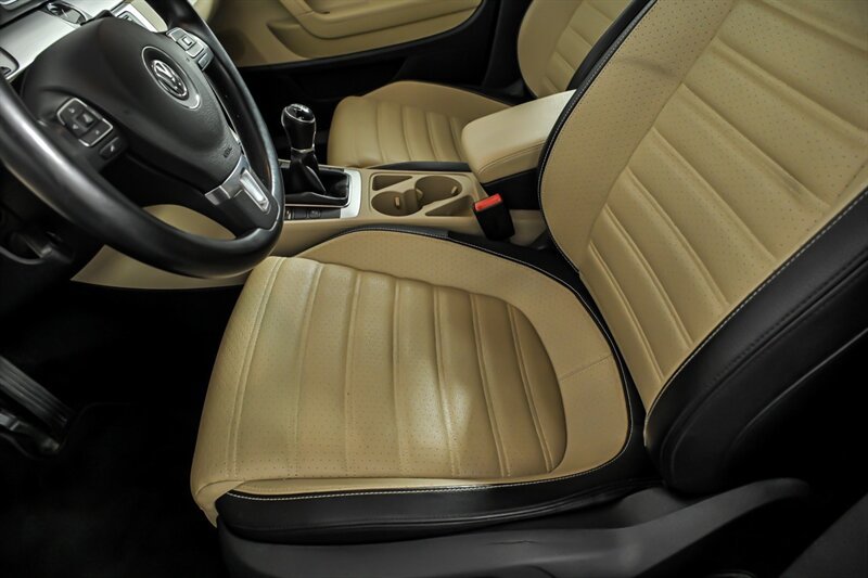 Used 2013 Volkswagen CC R-Line FWD image 15