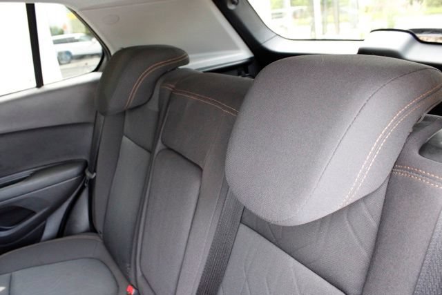 Used 2017 Chevrolet Trax LT FWD image 14