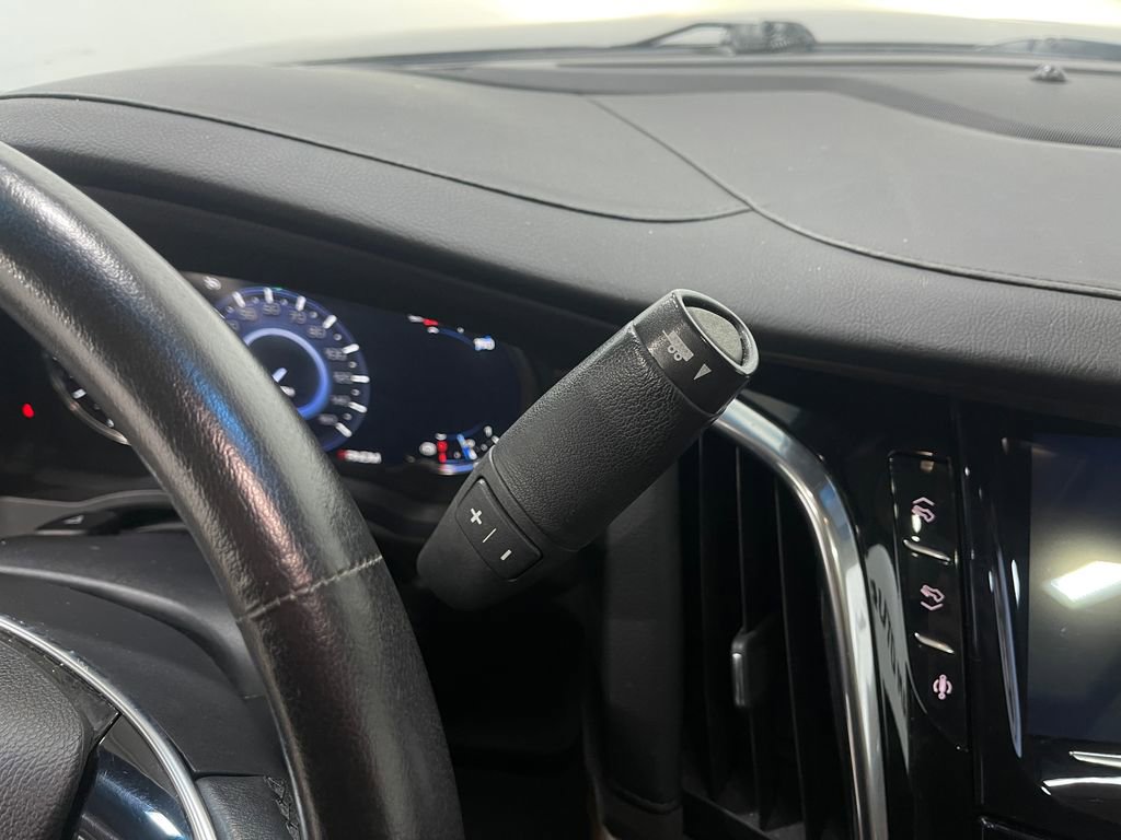 Used 2016 Cadillac Escalade ESV Luxury image 25