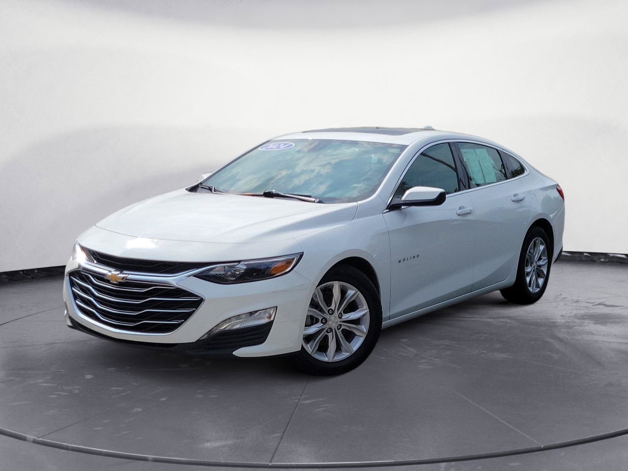 Used 2024 Chevrolet Malibu LT FWD image 1