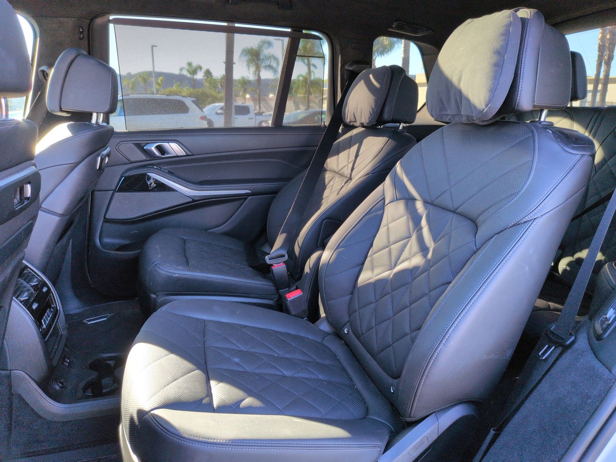 Certified 2024 BMW X7 xDrive40i w/ M Sport Package image 30