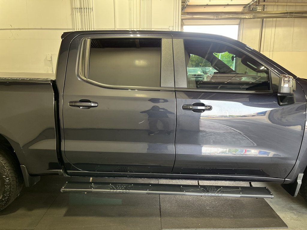 Certified 2022 Chevrolet Silverado 1500 LT AWD/4WD image 5