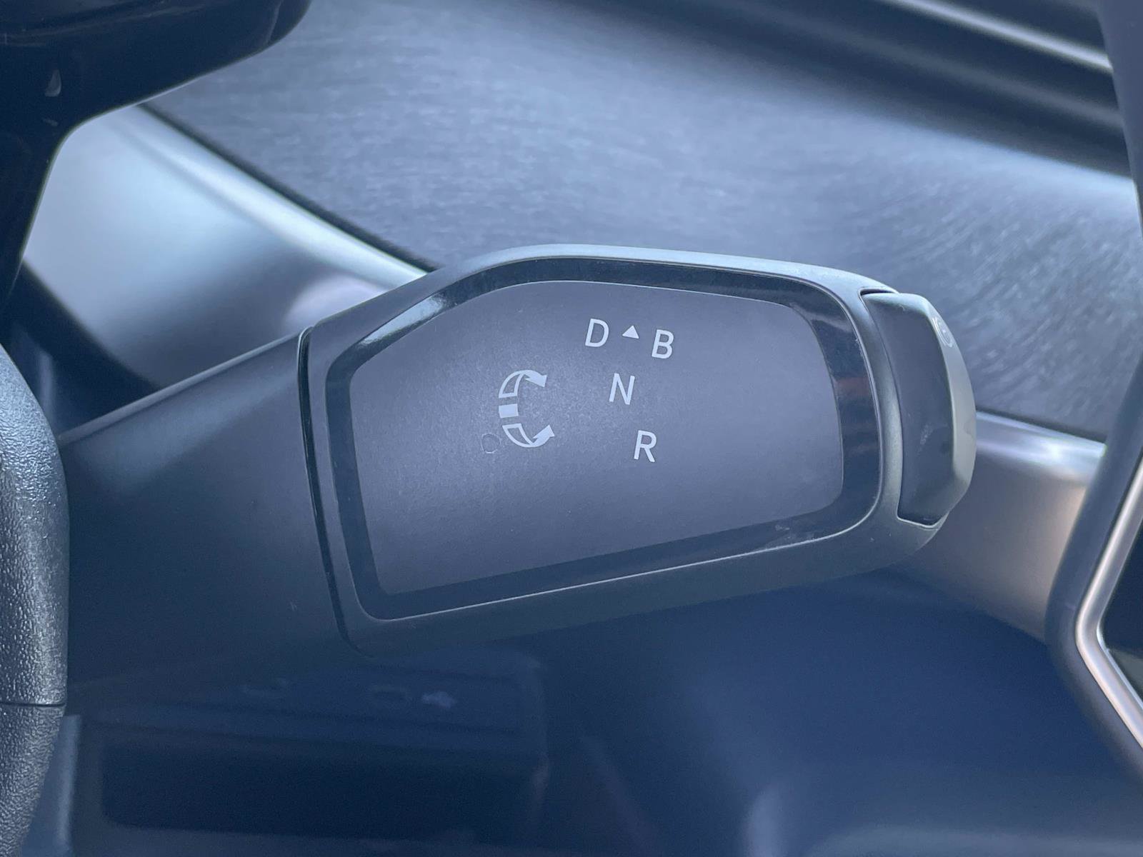 Certified 2025 Volkswagen ID. Buzz Pro S RWD image 17