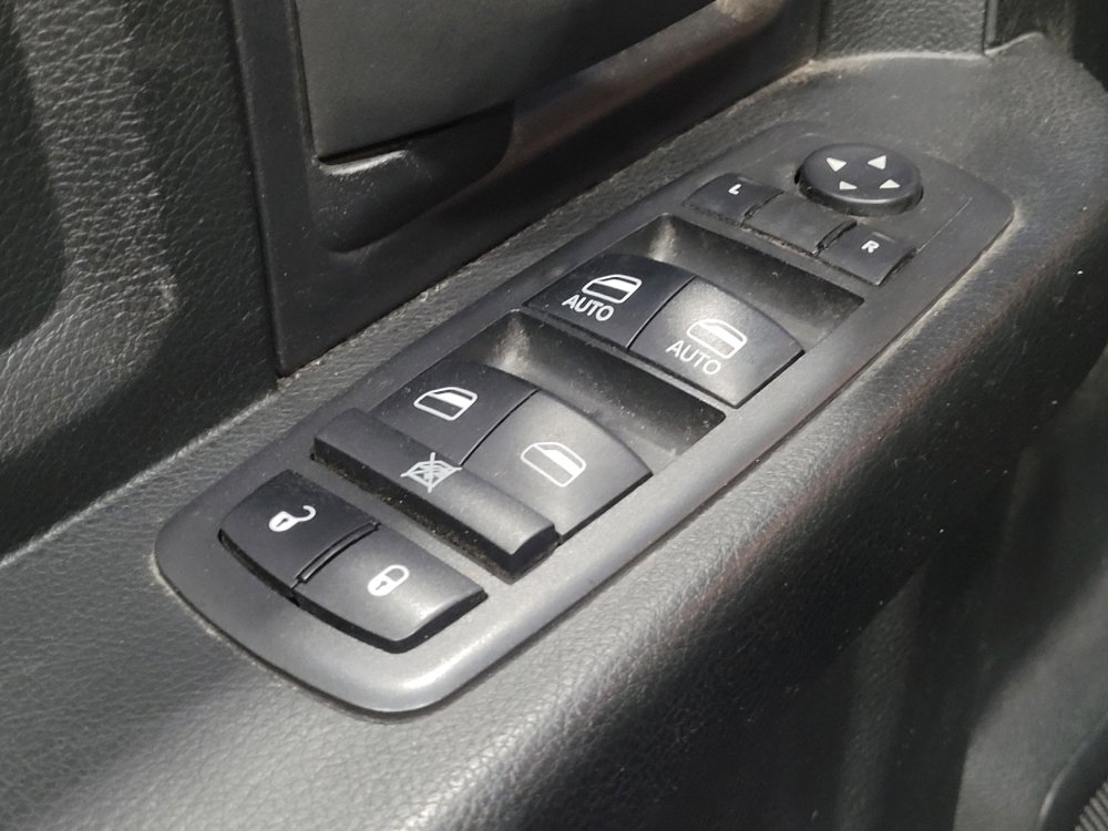 Used 2018 RAM 1500 Express w/ Express Value Package image 27