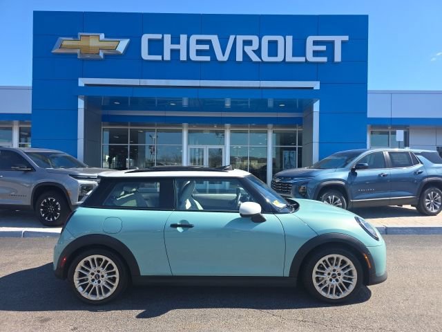 Used 2025 MINI Cooper S image 2