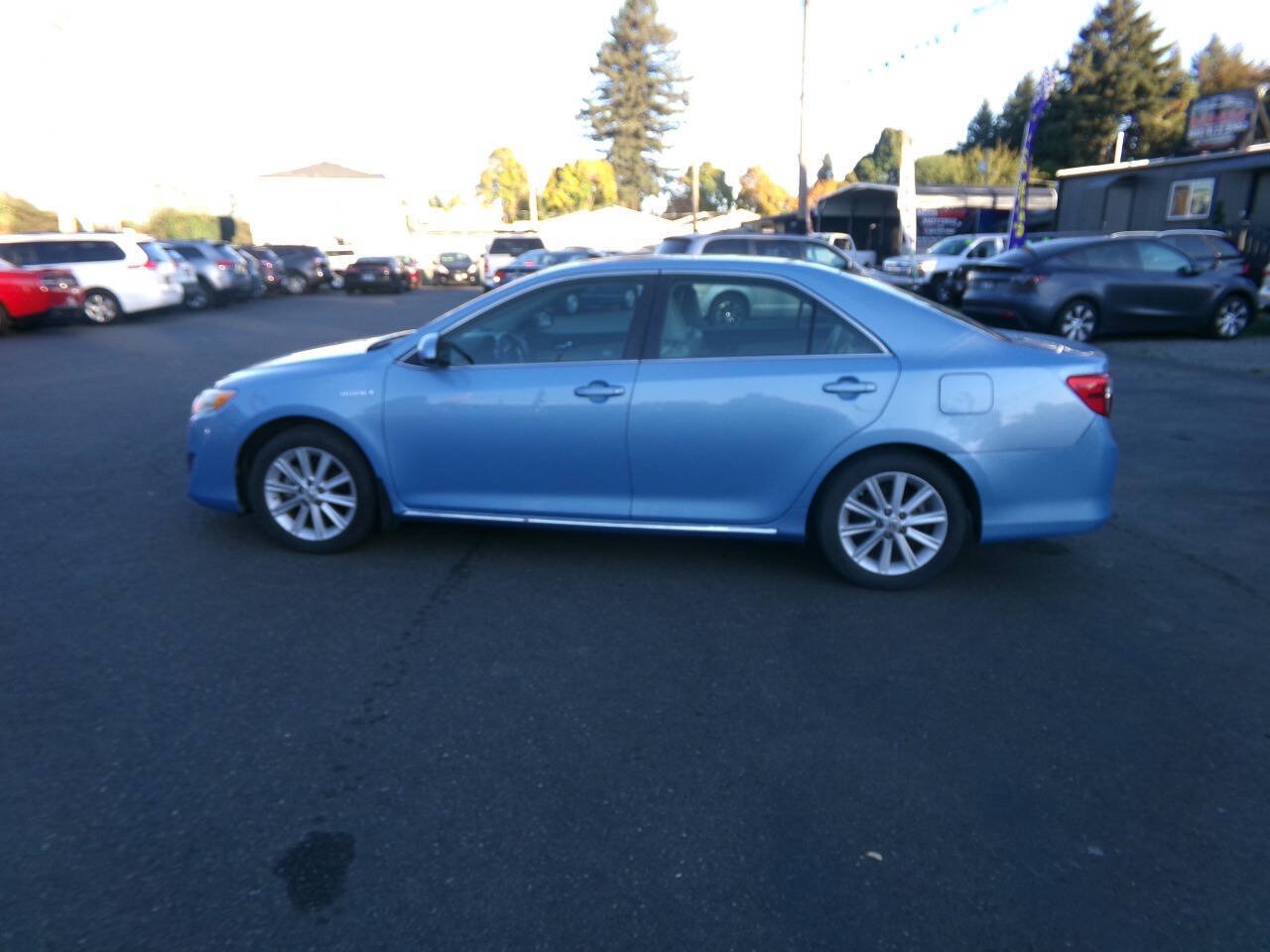 Used 2012 Toyota Camry XLE w/ Leather Pkg