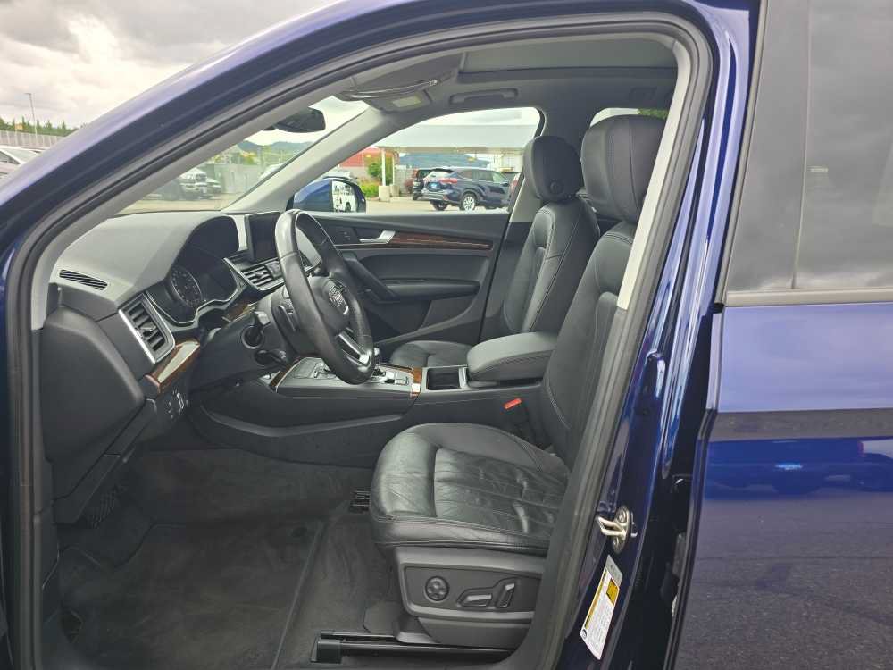 Used 2018 Audi Q5 2.0T Premium w/ Convenience Package AWD/4WD image 9