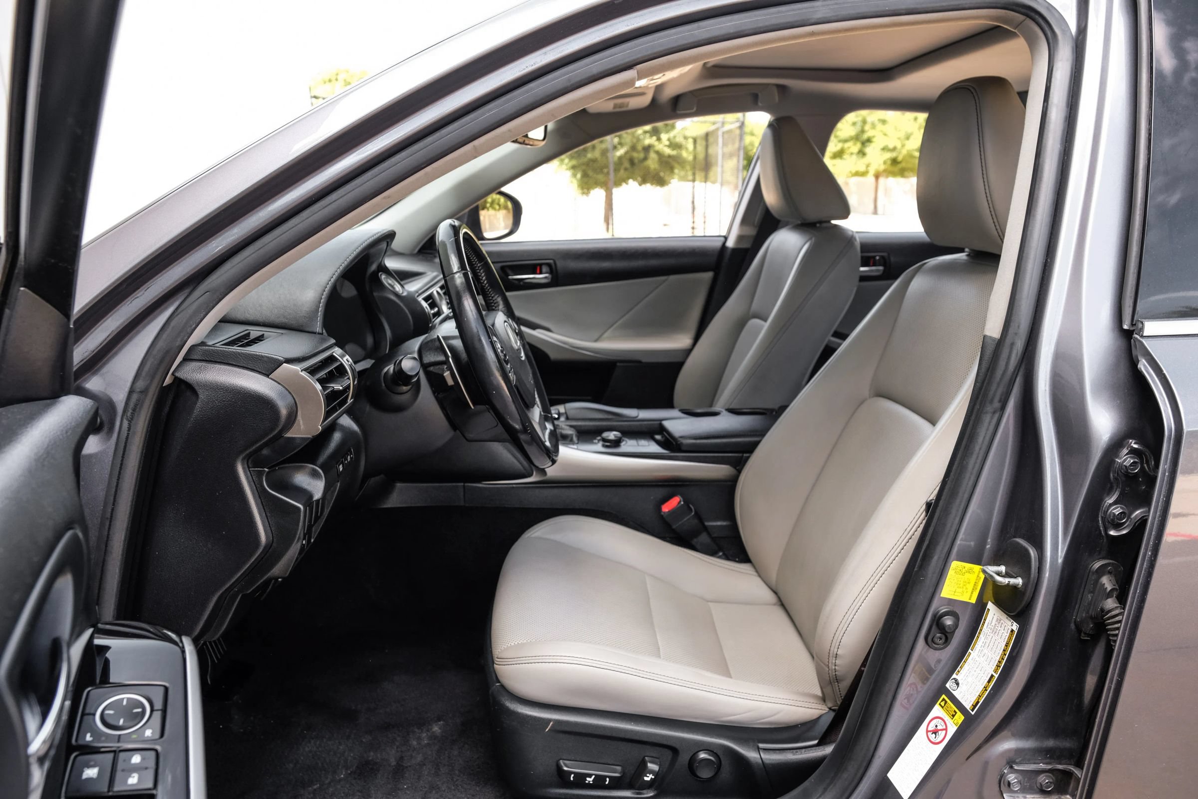 Used 2015 Lexus IS 350 w/ Navigation System Package RWD image 18
