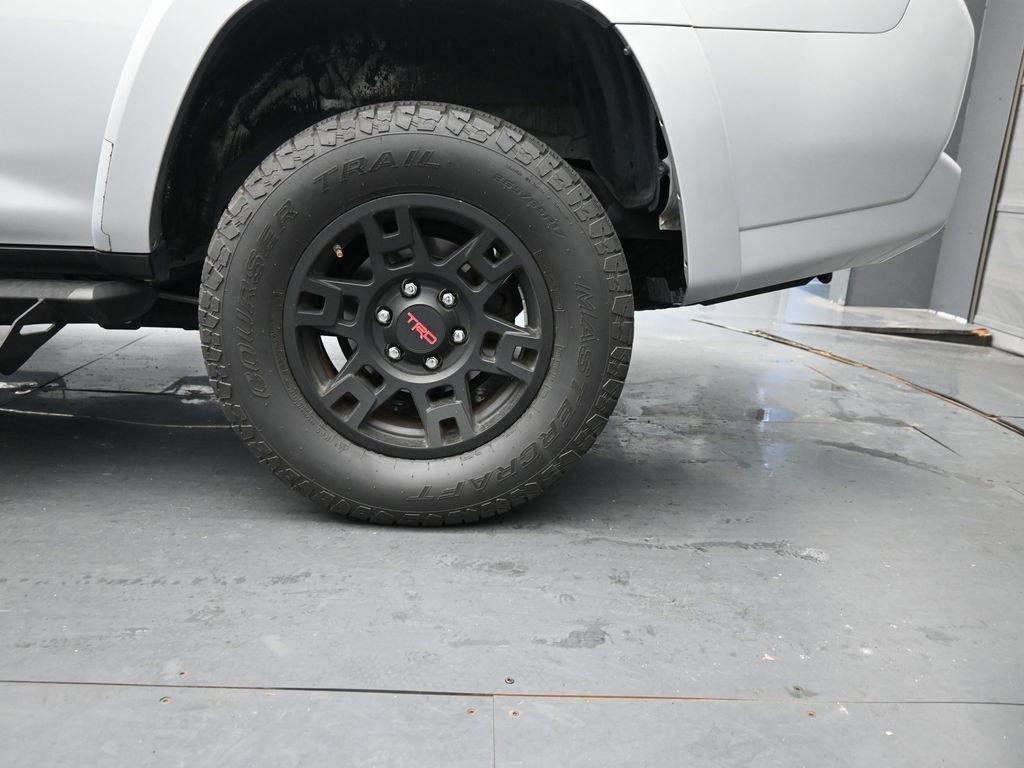 Used 2019 Toyota 4Runner SR5 Premium image 13