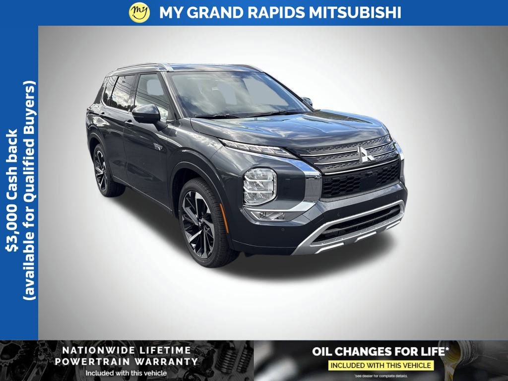 New 2025 Mitsubishi Outlander SEL