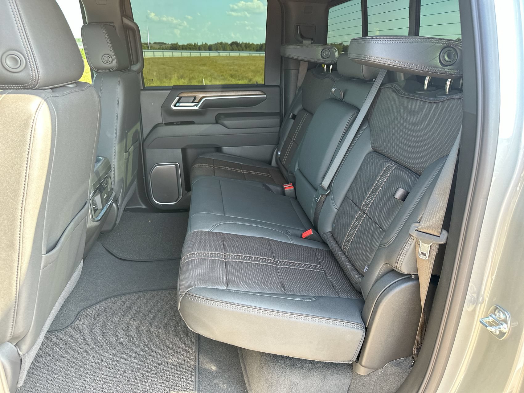 New 2026 Chevrolet Silverado 3500 High Country w/ Technology Package AWD/4WD image 21