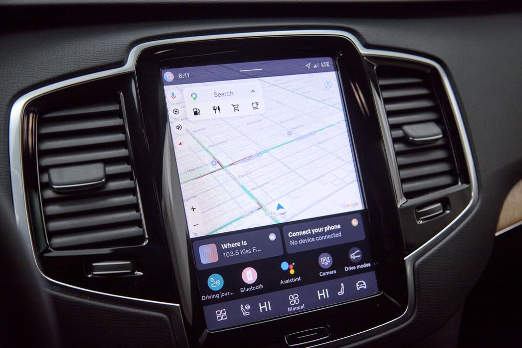 Certified 2023 Volvo XC90 B6 Plus w/ Protection Package Premier image 15