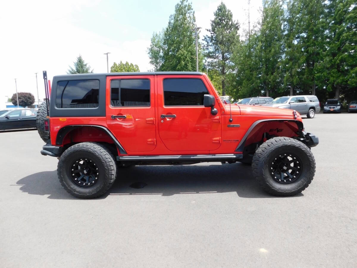 Used 2018 Jeep Wrangler Unlimited Sport image 18