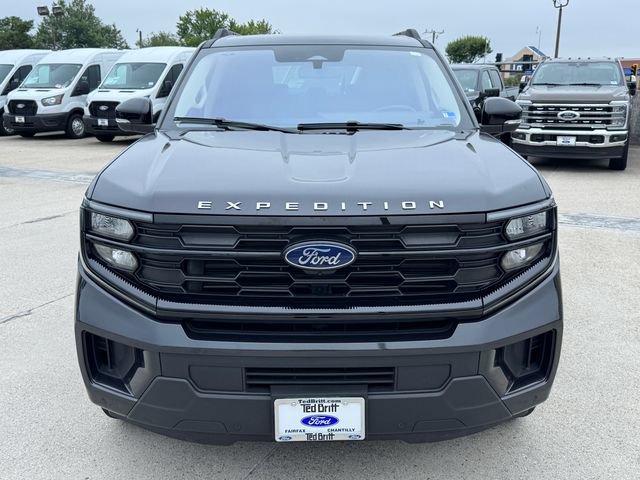 Certified 2025 Ford Expedition Max Active RWD image 2