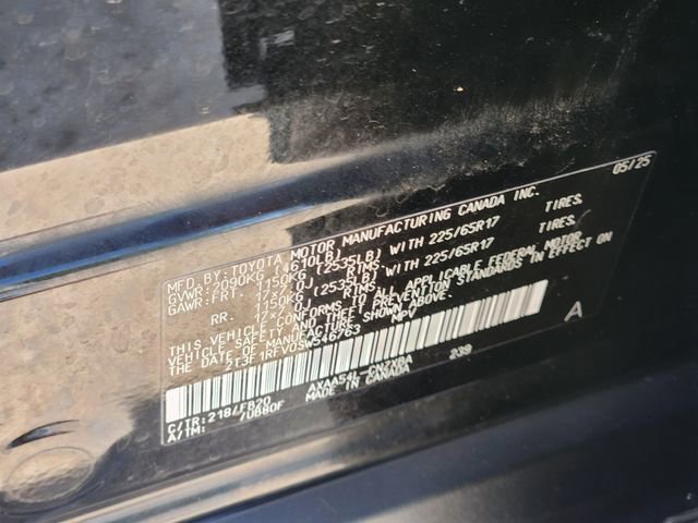 Used 2025 Toyota RAV4 LE AWD/4WD image 34