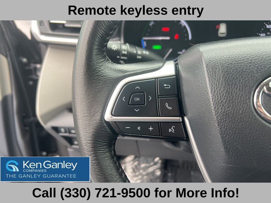Used 2024 Toyota Sienna XLE image 30