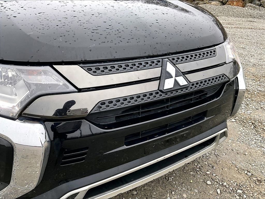 Used 2020 Mitsubishi Outlander ES image 23