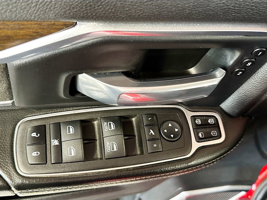 Used 2024 RAM 3500 Laramie image 26
