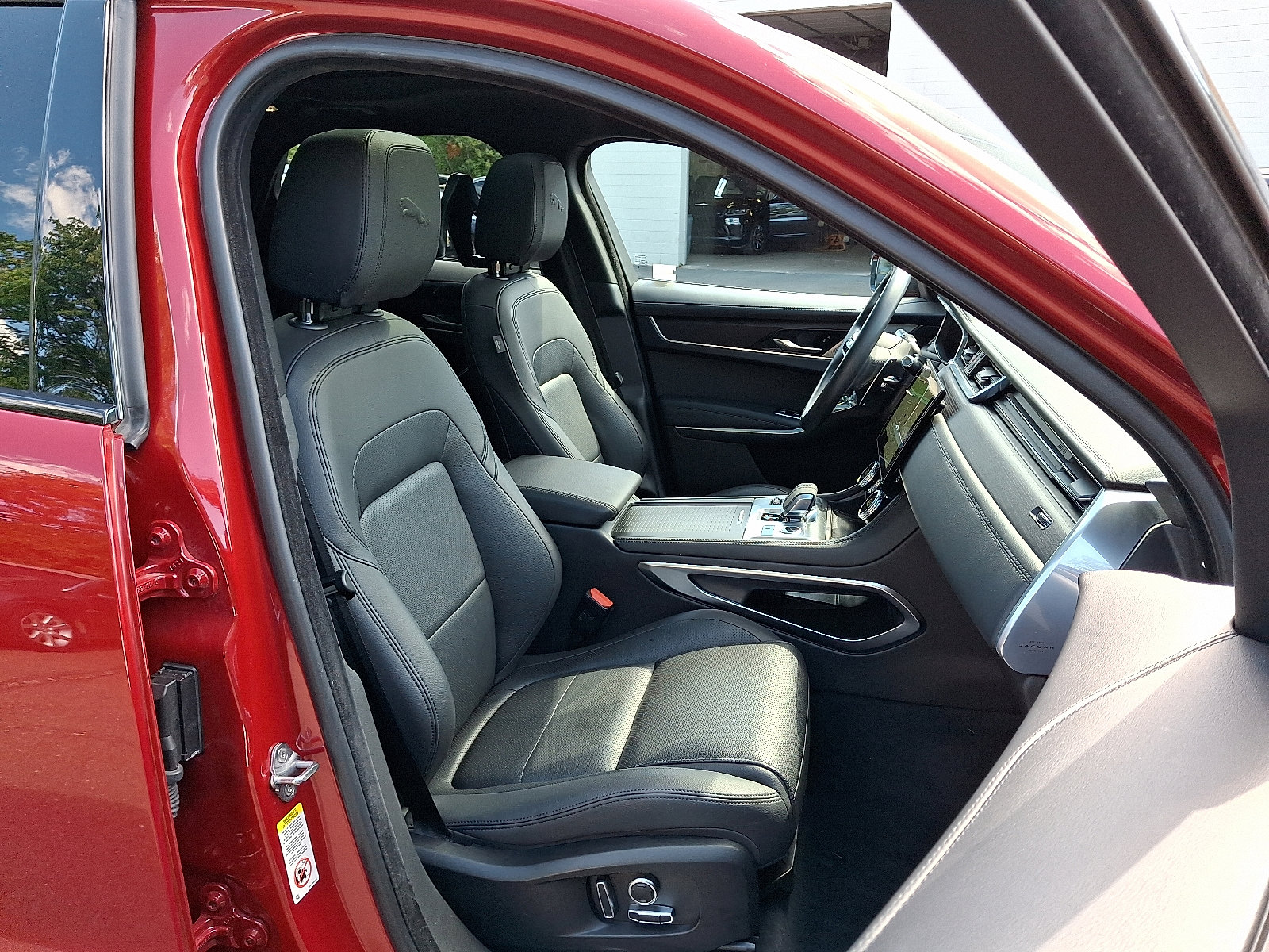 Used 2022 Jaguar F-PACE S image 3