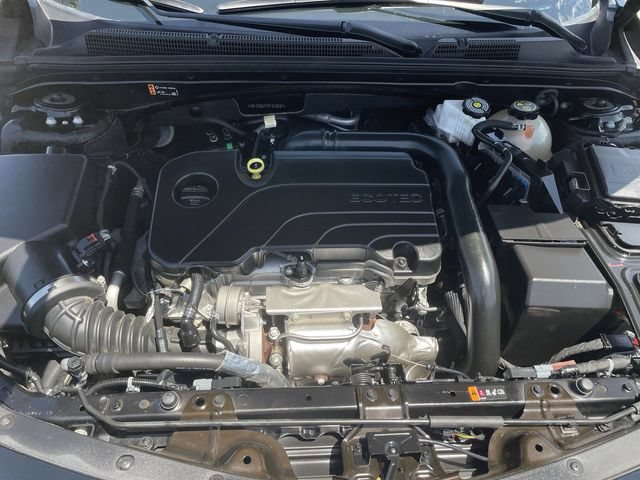 Used 2023 Chevrolet Malibu LT FWD image 30