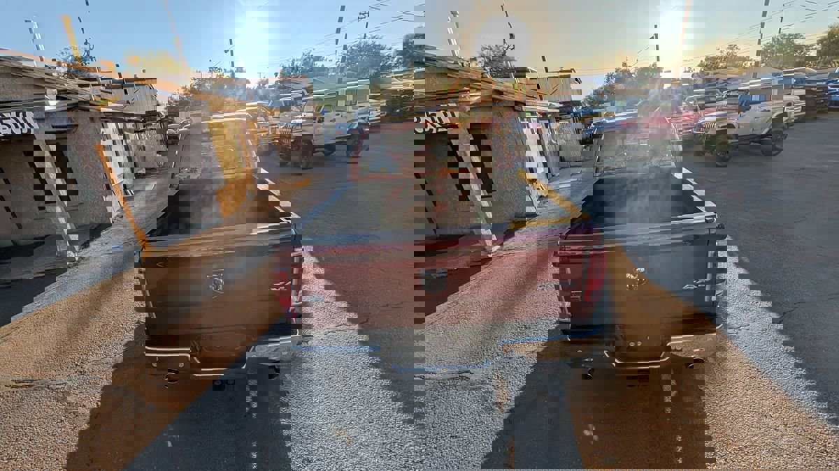 Used 2014 RAM 1500 Laramie w/ Convenience Group image 45