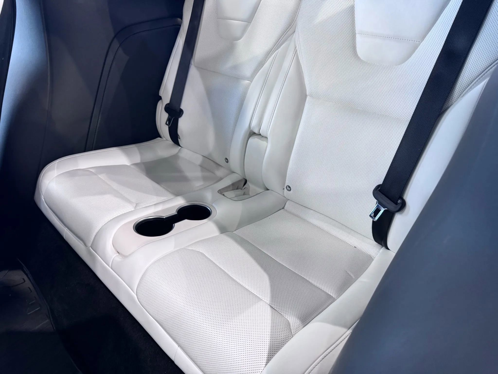 Used 2016 Tesla Model X 90D image 21