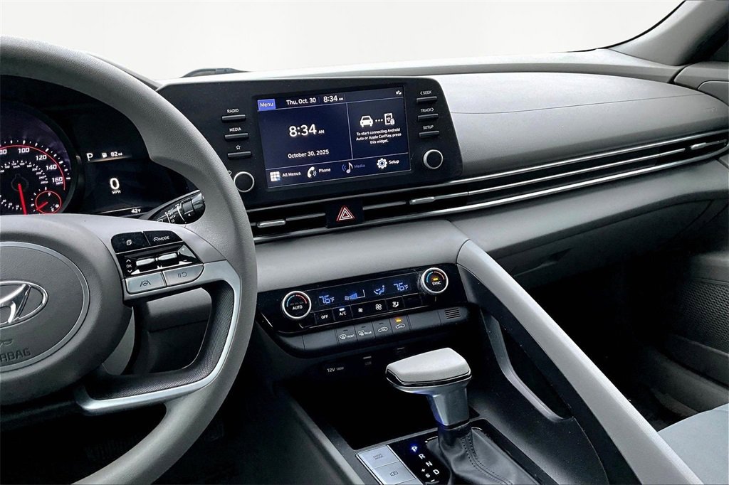 Used 2023 Hyundai Elantra SEL image 6