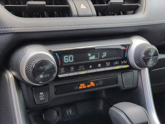 Certified 2025 Toyota RAV4 LE AWD/4WD image 14