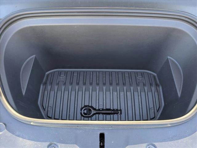 Used 2023 Tesla Model Y Long Range image 22