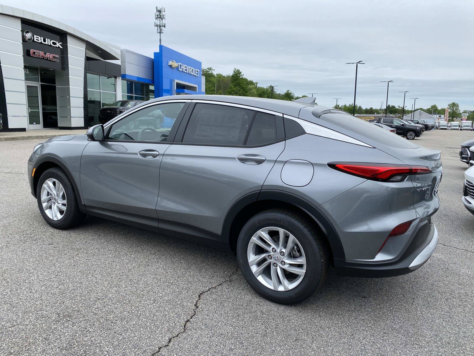 New 2026 Buick Envista Preferred FWD image 3