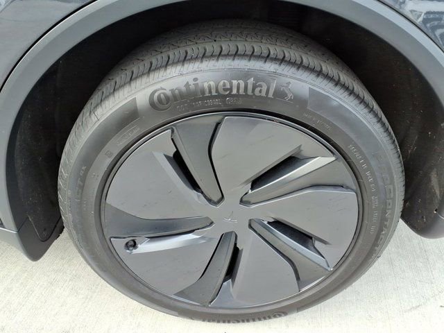 Used 2026 Tesla Model Y Long Range AWD/4WD image 24