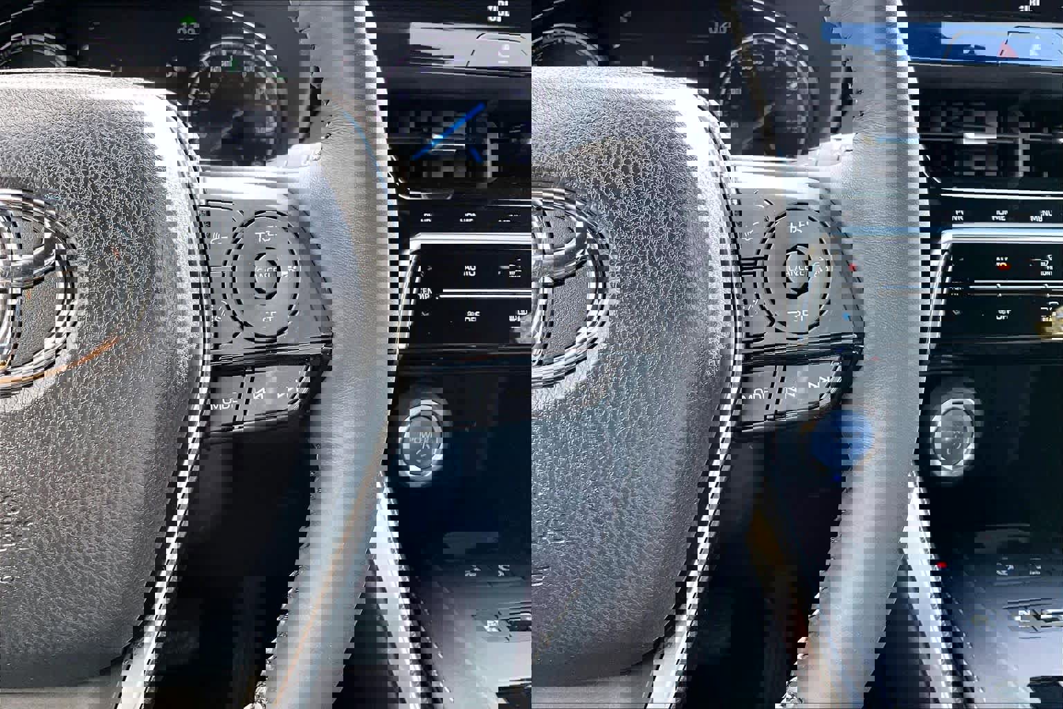 Used 2021 Toyota Venza Limited w/ Advanced Technology Package image 23